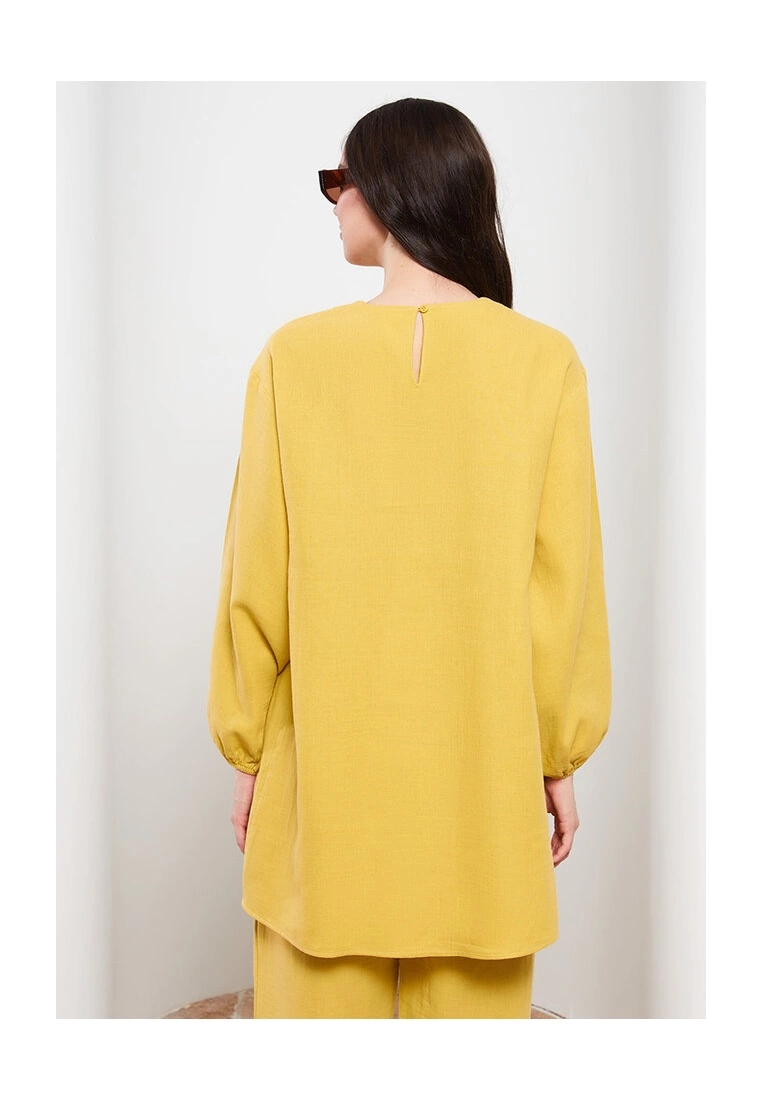 LC WAIKIKI Straight Long Sleeve Cotton Tunic 4 LC WAIKIKI Straight Long Sleeve Cotton Tunic - Image 2