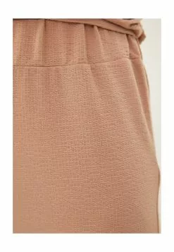 LC WAIKIKI Women's Elastic Waist Plain Pants 9 LC WAIKIKI Women's Elastic Waist Plain Pants -LC WAIKIKI popular shop lc waikiki 5096 8521616 3