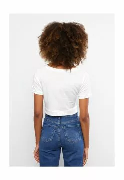 LC WAIKIKI Scoop-Neck Crop Cotton Women's T-Shirt -LC WAIKIKI popular shop lc waikiki 5124 6021616 2