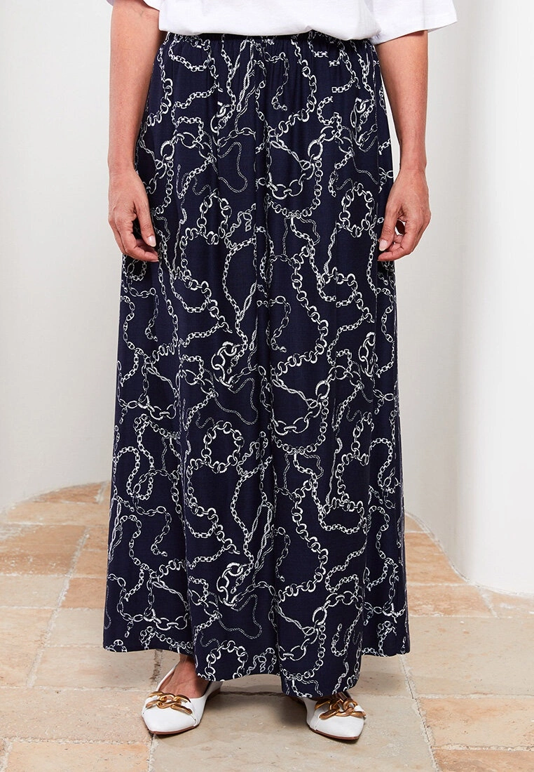 LC WAIKIKI Elastic Waist Patterned A-Line Viscose Women's Skirt 5 LC WAIKIKI Elastic Waist Patterned A-Line Viscose Women's Skirt - Image 3