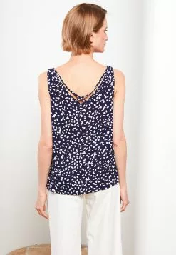 LC WAIKIKI V-Neck Patterned Sleeveless Viscose Women's Blouse 12 LC WAIKIKI V-Neck Patterned Sleeveless Viscose Women's Blouse -LC WAIKIKI popular shop lc waikiki 5435 6647736 5