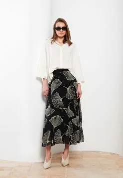 LC WAIKIKI Women Skirt With Elastic Waist Pattern