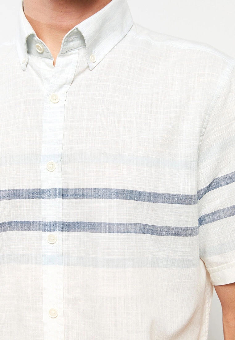 LC WAIKIKI Regular Fit Short Sleeve Striped Men's Shirt 4 LC WAIKIKI Regular Fit Short Sleeve Striped Men's Shirt - Image 2