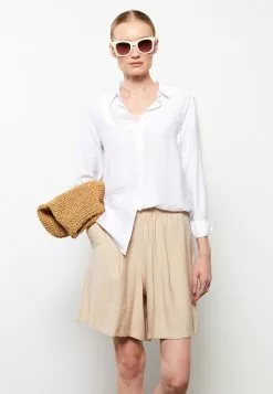 LC WAIKIKI Elastic Waist Straight Women Shorts