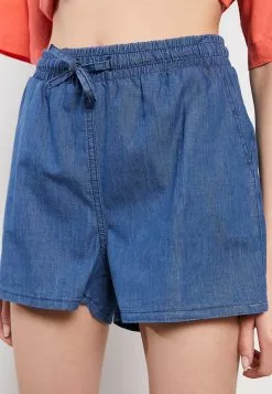 LC WAIKIKI Elastic Waist Straight Pocket Detailed Rodeo Jean Shorts For Women -LC WAIKIKI popular shop lc waikiki 6221 7138236 4