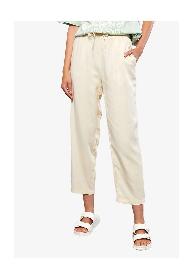 LC WAIKIKI Standard Fit Tencel Pants 3 LC WAIKIKI Standard Fit Tencel Pants