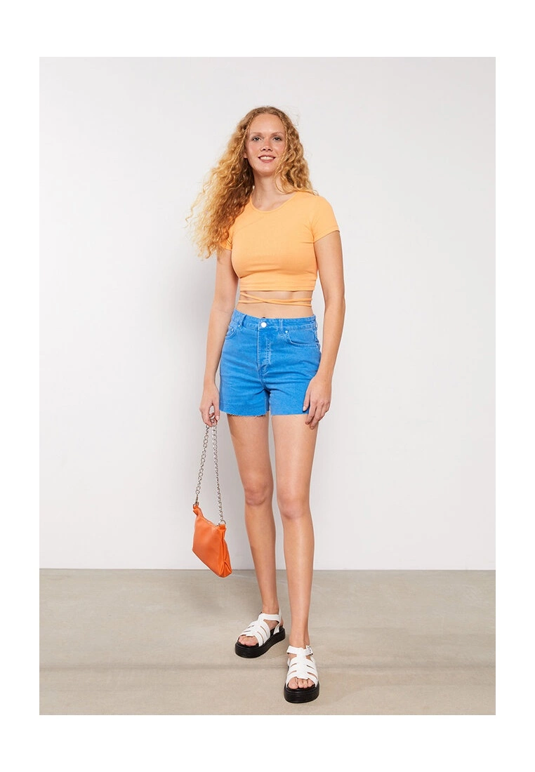 LC WAIKIKI Crew Neck Crop Cotton T-Shirt 7 LC WAIKIKI Crew Neck Crop Cotton T-Shirt - Image 5