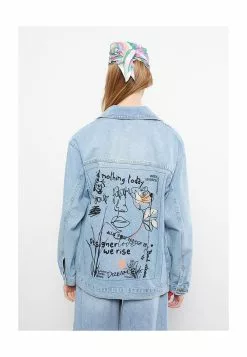 LC WAIKIKI Shirt Collar Women's Denim Jacket -LC WAIKIKI popular shop lc waikiki 6246 8095726 2