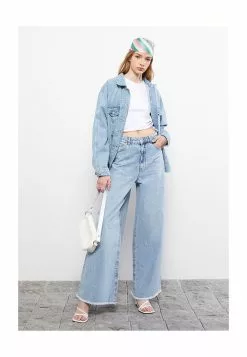 LC WAIKIKI Shirt Collar Women's Denim Jacket -LC WAIKIKI popular shop lc waikiki 6246 8095726 4