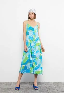 LC WAIKIKI Heart Collar Floral Strap Viscose Women's Dress -LC WAIKIKI popular shop lc waikiki 6276 2275326 2