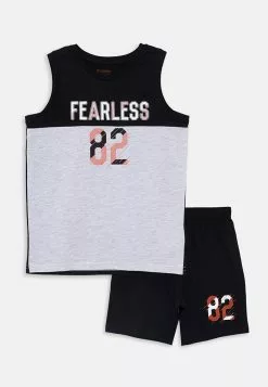 LC WAIKIKI Crew Neck Printed Boy's Short Pajamas Set