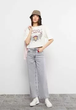 LC WAIKIKI Crew Neck Printed Short Sleeve Cotton Women's T-Shirt 8 LC WAIKIKI Crew Neck Printed Short Sleeve Cotton Women's T-Shirt -LC WAIKIKI popular shop lc waikiki 6490 0258236 2