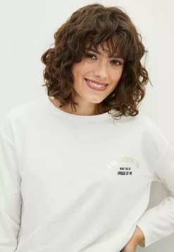 LC WAIKIKI Crew Neck Letter Printed Long Sleeve Women's T-Shirt