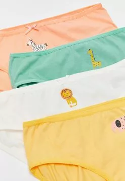 LC WAIKIKI Printed Cotton Girl Panties 4 Pieces -LC WAIKIKI popular shop lc waikiki 6501 2898726 2