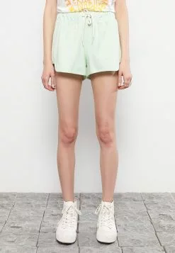 LC WAIKIKI Women's Straight Bermuda Shorts With Elastic Waist -LC WAIKIKI popular shop lc waikiki 6501 7028236 2