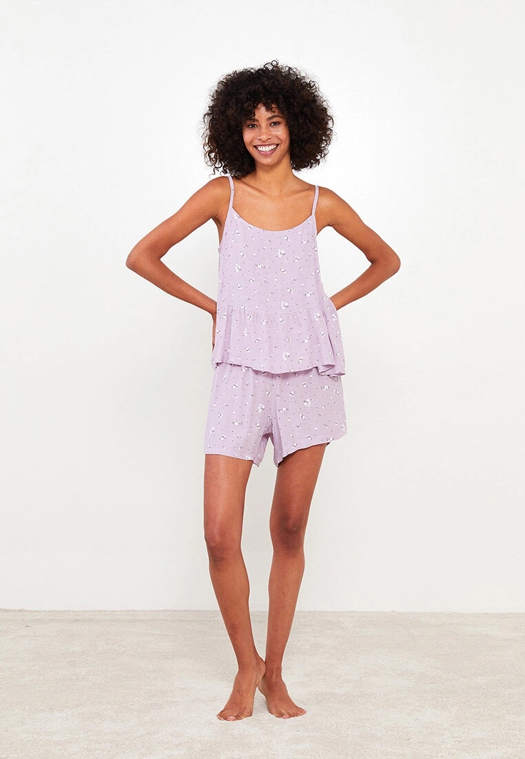 LC WAIKIKI U-Neck Patterned Strap Viscose Women's Pajamas Set 5 LC WAIKIKI U-Neck Patterned Strap Viscose Women's Pajamas Set - Image 3