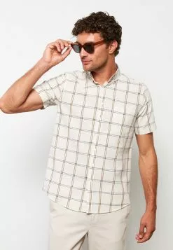 LC WAIKIKI Regular Fit Short Sleeve Plaid Poplin Men's Shirt 11 LC WAIKIKI Regular Fit Short Sleeve Plaid Poplin Men's Shirt -LC WAIKIKI popular shop lc waikiki 6627 8428236 3