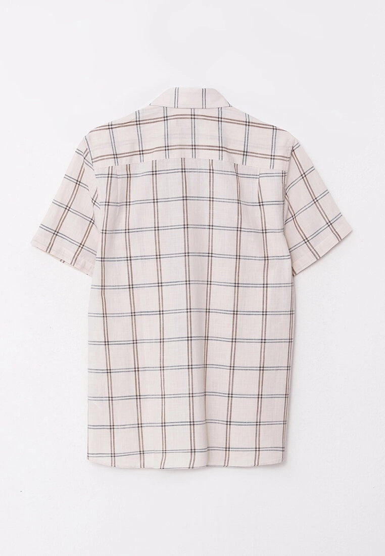 LC WAIKIKI Regular Fit Short Sleeve Plaid Poplin Men's Shirt 9 LC WAIKIKI Regular Fit Short Sleeve Plaid Poplin Men's Shirt - Image 7