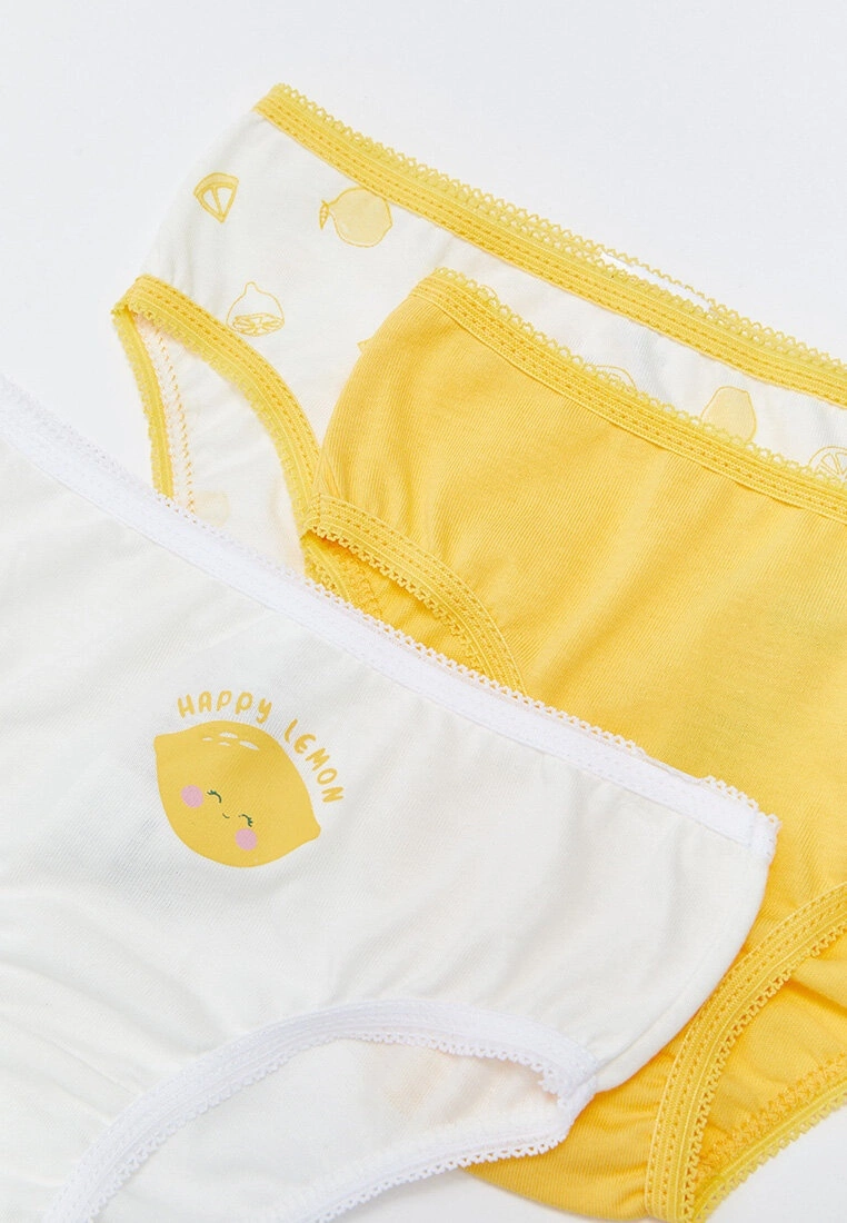 LC WAIKIKI Baby Girl Panties With Elastic Waist 3 Pcs 4 LC WAIKIKI Baby Girl Panties With Elastic Waist 3 Pcs - Image 2