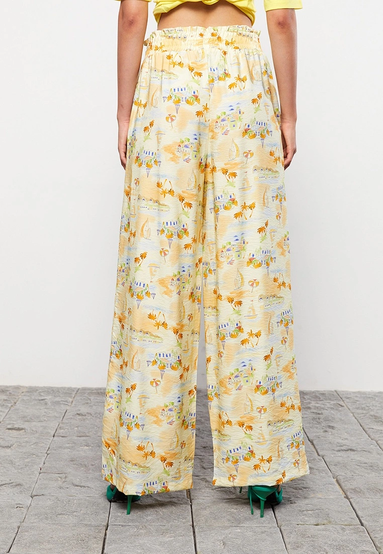 LC WAIKIKI Women's Patterned Trousers 7 LC WAIKIKI Women's Patterned Trousers - Image 5