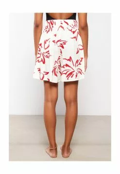 LC WAIKIKI Elastic Waist Poplin Beach Shorts -LC WAIKIKI popular shop lc waikiki 6920 3347916 2