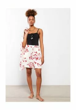 LC WAIKIKI Elastic Waist Poplin Beach Shorts -LC WAIKIKI popular shop lc waikiki 6921 3347916 4