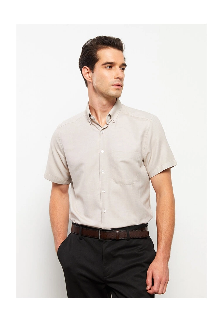 LC WAIKIKI Slim Fit Short Sleeves Oxford Men's Shirt 6 LC WAIKIKI Slim Fit Short Sleeves Oxford Men's Shirt - Image 4