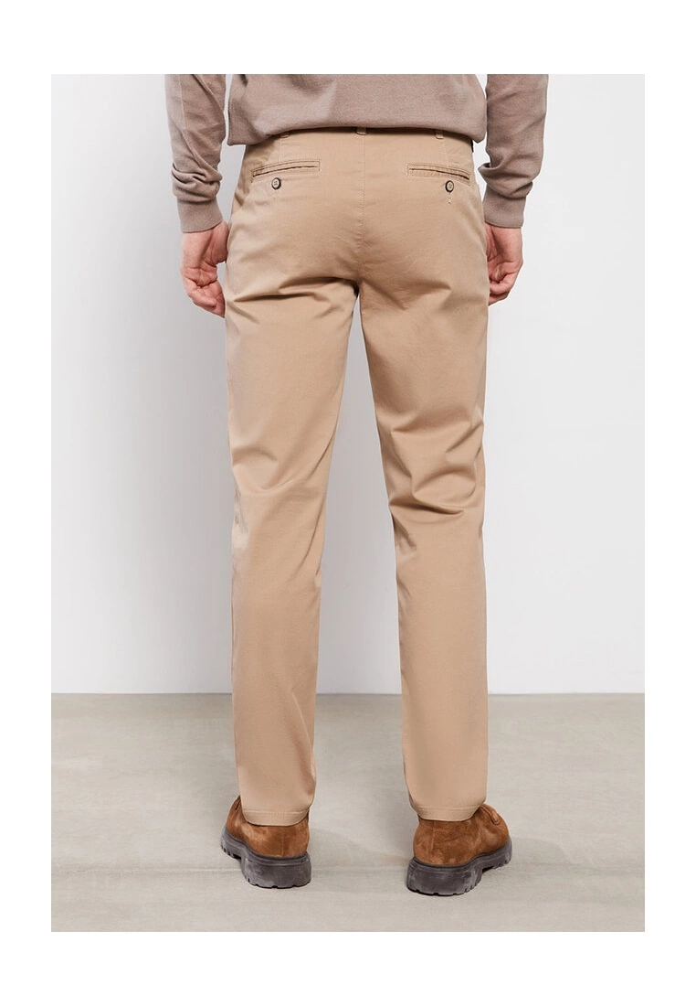 LC WAIKIKI Classıc Slim Fit Chino Trousers 4 LC WAIKIKI Classıc Slim Fit Chino Trousers - Image 2
