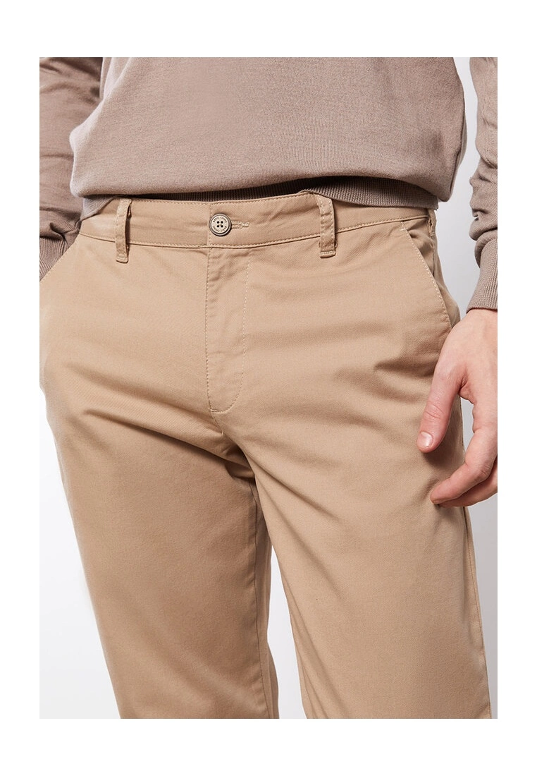 LC WAIKIKI Classıc Slim Fit Chino Trousers 5 LC WAIKIKI Classıc Slim Fit Chino Trousers - Image 3