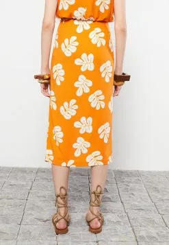 LC WAIKIKI Standard Fit Patterned Skirt For Women -LC WAIKIKI popular shop lc waikiki 6995 5423036 4