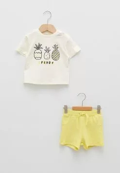 LC WAIKIKI Crew Neck Short Sleeve Printed Baby Boy T-Shirt And Shorts 2-Piece Set