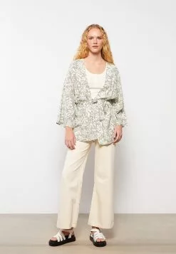 LC WAIKIKI Shawl Collar Patterned Long Sleeve Women's Kimono -LC WAIKIKI popular shop lc waikiki 7216 7167236 2