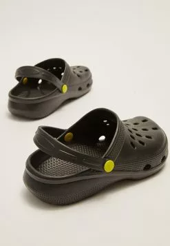 LC WAIKIKI Perforated Boy's Beach Sandals. -LC WAIKIKI popular shop lc waikiki 7235 3057236 4