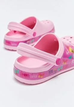 LC WAIKIKI Printed Buckle Detailed Girls Beach Sandals -LC WAIKIKI popular shop lc waikiki 7253 2638236 5