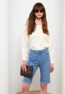 LC WAIKIKI Slim Fit Straight Women's Rodeo Jean Shorts -LC WAIKIKI popular shop lc waikiki 7542 6878426 2