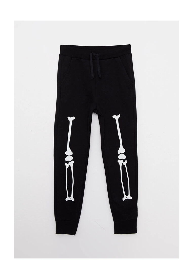 LC WAIKIKI Hooded Skeleton T-Shirt & Sweatpants Set 6 LC WAIKIKI Hooded Skeleton T-Shirt & Sweatpants Set - Image 4