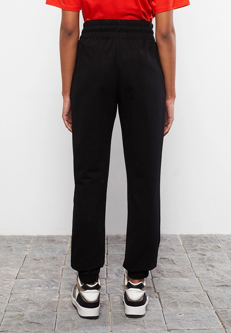 LC WAIKIKI Plain Women's Jogger Sweatpants 7 LC WAIKIKI Plain Women's Jogger Sweatpants - Image 5