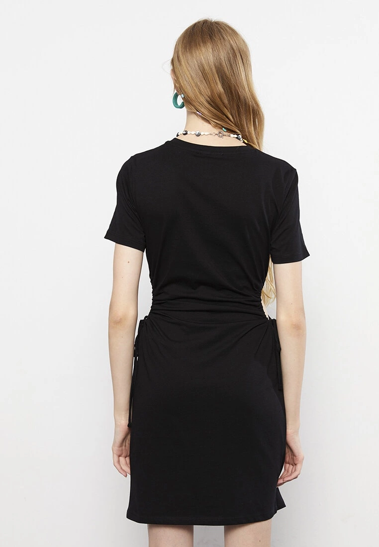 LC WAIKIKI Crew Neck Straight Short Sleeve Cotton Women's Dress 6 LC WAIKIKI Crew Neck Straight Short Sleeve Cotton Women's Dress - Image 4