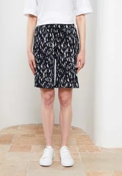 LC WAIKIKI Women's Patterned Shorts -LC WAIKIKI popular shop lc waikiki 7740 5265716 5