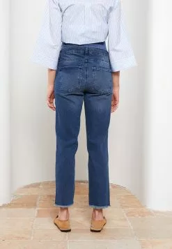 LC WAIKIKI Tummy Paneled Straight Ripped Detailed Maternity Rodeo Jeans 12 LC WAIKIKI Tummy Paneled Straight Ripped Detailed Maternity Rodeo Jeans -LC WAIKIKI popular shop lc waikiki 7753 2453226 5