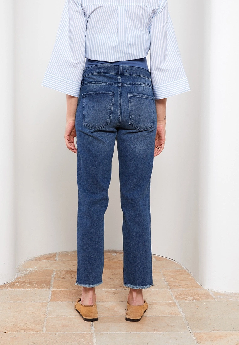 LC WAIKIKI Tummy Paneled Straight Ripped Detailed Maternity Rodeo Jeans 7 LC WAIKIKI Tummy Paneled Straight Ripped Detailed Maternity Rodeo Jeans - Image 5