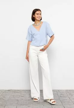 LC WAIKIKI V Neck Straight Short Sleeve Women Blouse 10 LC WAIKIKI V Neck Straight Short Sleeve Women Blouse -LC WAIKIKI popular shop lc waikiki 8117 6653036 3