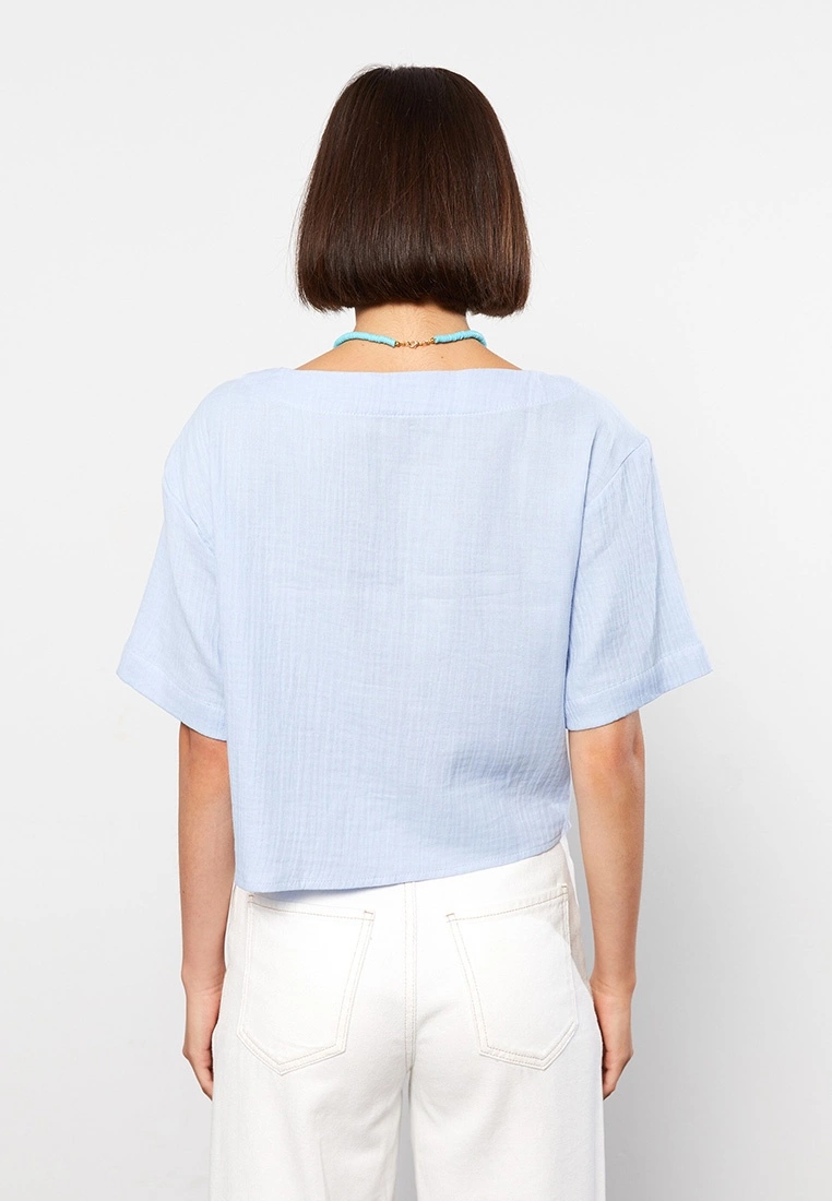 LC WAIKIKI V Neck Straight Short Sleeve Women Blouse 7 LC WAIKIKI V Neck Straight Short Sleeve Women Blouse - Image 5