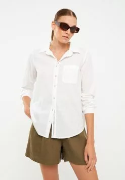 LC WAIKIKI Front Button Closure Plain Long Sleeve Poplin Women's Shirt -LC WAIKIKI popular shop lc waikiki 8185 1663036 2