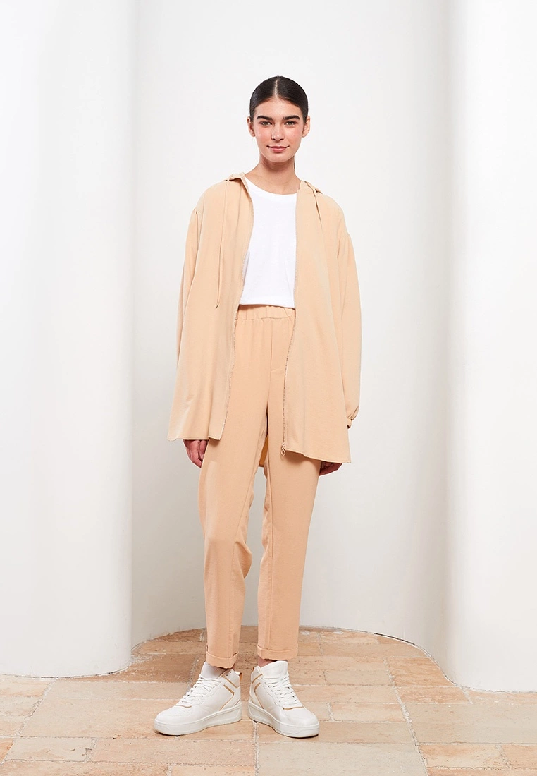 LC WAIKIKI Straight Women Trousers 4 LC WAIKIKI Straight Women Trousers - Image 2