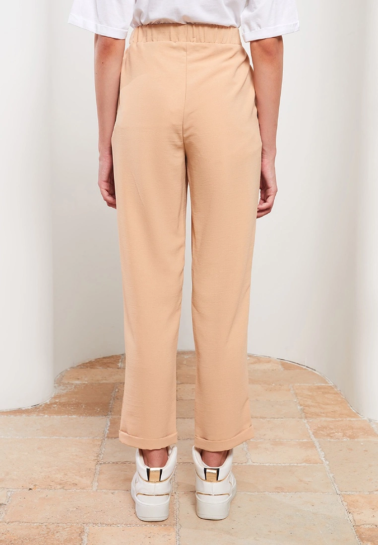 LC WAIKIKI Straight Women Trousers 7 LC WAIKIKI Straight Women Trousers - Image 5