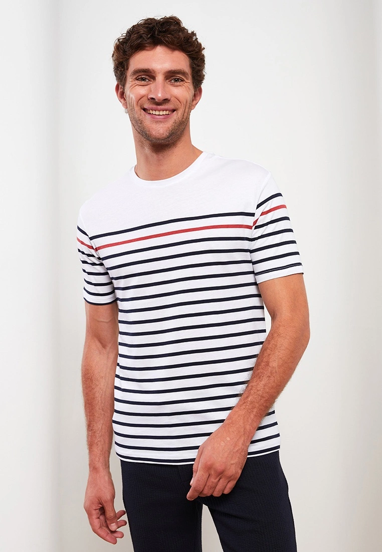 LC WAIKIKI Crew Neck Short Sleeve Striped Pique Men's T-Shirt 3 LC WAIKIKI Crew Neck Short Sleeve Striped Pique Men's T-Shirt