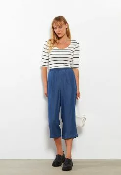 LC WAIKIKI Women's Straight Elastic Waist Jean Capri