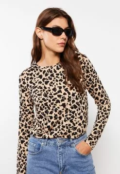 LC WAIKIKI Crew Neck Patterned Long Sleeve Women's T-Shirt -LC WAIKIKI popular shop lc waikiki 8230 8954036 3