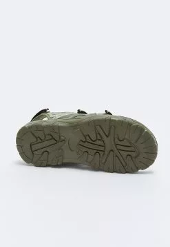 LC WAIKIKI Camouflage Printed Hook And Loop Boy Sandals 11 LC WAIKIKI Camouflage Printed Hook And Loop Boy Sandals -LC WAIKIKI popular shop lc waikiki 8236 6528236 4